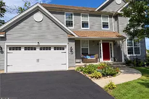 917 Franklin St, Coatesville, PA 19320 - Photo 1