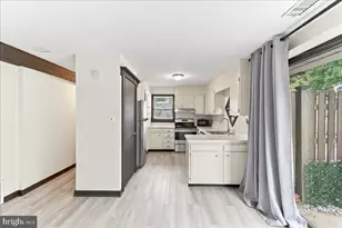 212 S Union St, Kennett Square, PA 19348 - Photo 4