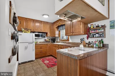 815 W 2nd Avenue, Parkesburg, PA 19365 - Photo 10