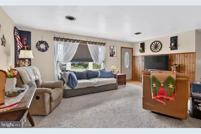 815 W 2nd Avenue, Parkesburg, PA 19365 - Photo 8
