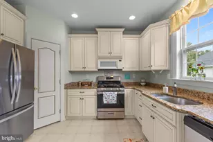 421 Westview Dr, Avondale, PA 19311 - Photo 10
