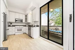6 Chamond, Devon, PA 19333 - Photo 12