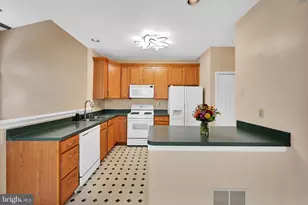 109 Stratford Ct, Malvern, PA 19355 - Photo 12
