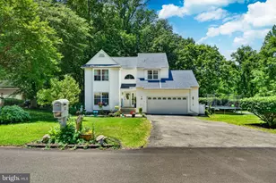 102 Valley View Dr, Coatesville, PA 19320 - Photo 1
