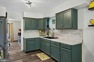 102 Valley View Dr, Coatesville, PA 19320 - Photo 8