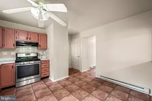 25 New St, Coatesville, PA 19320 - Photo 10