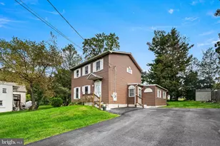 25 New St, Coatesville, PA 19320 - Photo 2