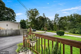 25 New St, Coatesville, PA 19320 - Photo 4