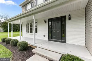 359 Woodcrest Rd, West Grove, PA 19390 - Photo 4
