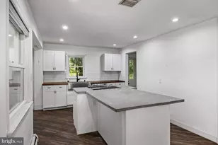 804 Forest Ln, Malvern, PA 19355 - Photo 12