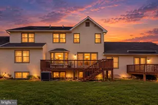 125 Derby Dr, Elverson, PA 19520 - Photo 2