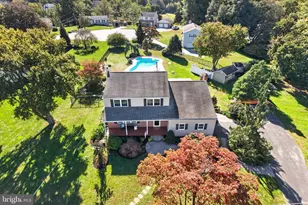494 Rolling Dr, West Chester, PA 19380 - Photo 2