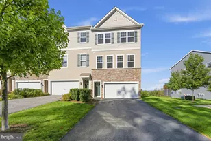 365 Dawson Pl, Downingtown, PA 19335 - Photo 2