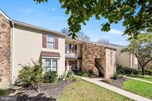178 Valley Stream Cir, Chesterbrook, PA 19087 - Photo 2