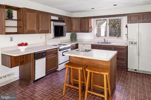 197 Chandler Dr, West Chester, PA 19380 - Photo 14