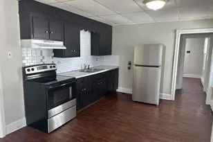 433 W 1st Ave, Parkesburg, PA 19365 - Photo 1