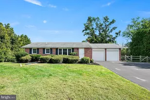 23 S Hunting Hills Dr, Landenberg, PA 19350 - Photo 1