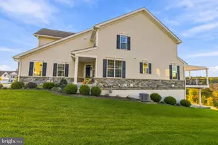 408 Reid Way, West Chester, PA 19382 - Photo 2