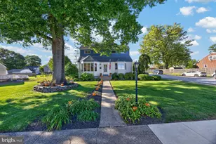 401 Pikeland Ave, Spring City, PA 19475 - Photo 2