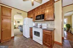 401 Pikeland Ave, Spring City, PA 19475 - Photo 18