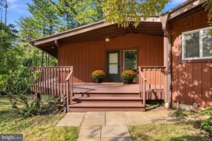 2367 Pheasant Hill Ln, Malvern, PA 19355 - Photo 4