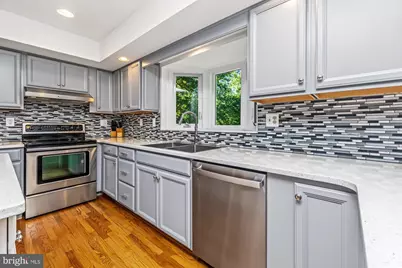 102 Honey Tree Court, Downingtown, PA 19335 - Photo 12