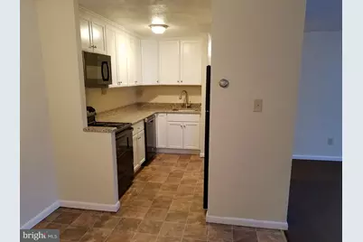 120 N Penn Street #C7, Spring City, PA 19475 - Photo 2