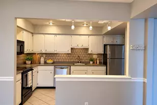 188 Summit House, West Chester, PA 19382 - Photo 4