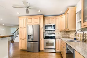 738 Laurel Ln, Wayne, PA 19087 - Photo 18