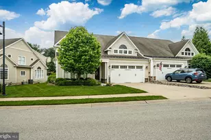 1045 Balfour Cir, Phoenixville, PA 19460 - Photo 4