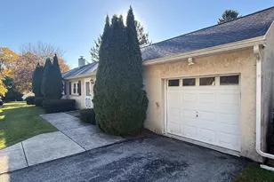 20 Carol Ln, Coatesville, PA 19320 - Photo 2