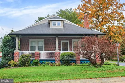 27 S Chestnut Street, Elverson, PA 19520 - Photo 1