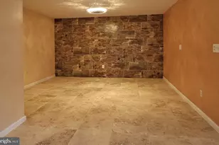 747 Garden Dr, Harrisburg, PA 17111 - Photo 16