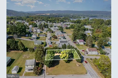 520 E Center Street, Millersburg, PA 17061 - Photo 10