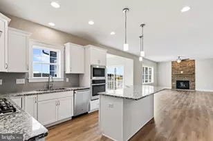 4487 Continental Dr, Harrisburg, PA 17112 - Photo 14