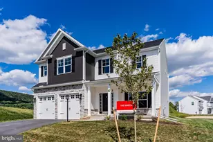 101 Margot Ct, Harrisburg, PA 17112 - Photo 2