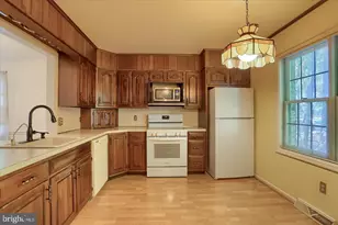 1300 Sand Hill Rd, Hummelstown, PA 17036 - Photo 4