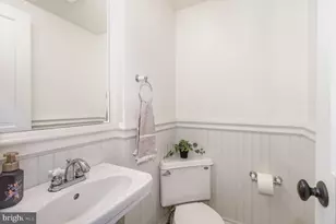 308 E Derry Rd, Hershey, PA 17033 - Photo 28