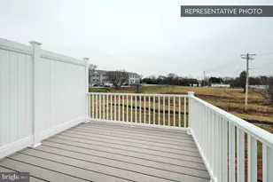 1055 Ellie Ln W, Harrisburg, PA 17112 - Photo 12