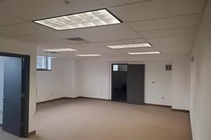 909 Green St, Harrisburg, PA 17102 - Photo 1