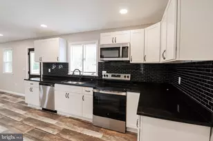 7821 Skyline Dr, Harrisburg, PA 17112 - Photo 10