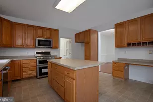 2125 Chatham Way, Harrisburg, PA 17110 - Photo 26