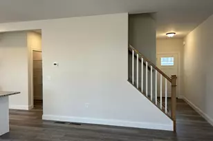 121 Magnolia Dr, Middletown, PA 17057 - Photo 6