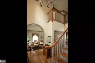 751 Zermatt Dr, Hummelstown, PA 17036 - Photo 4