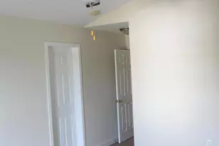 924 Chambers St, Harrisburg, PA 17113 - Photo 16