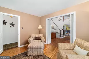 2221 Mockingbird Rd, Harrisburg, PA 17112 - Photo 4