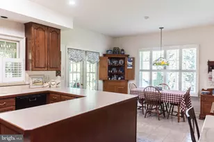 29 Almond Dr, Hershey, PA 17033 - Photo 10