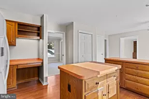 2415 W Bayberry Dr, Harrisburg, PA 17112 - Photo 24