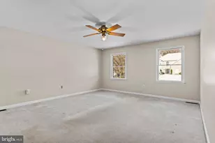 2415 W Bayberry Dr, Harrisburg, PA 17112 - Photo 40