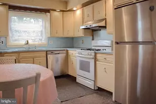 128 E Market St, Williamstown, PA 17098 - Photo 10